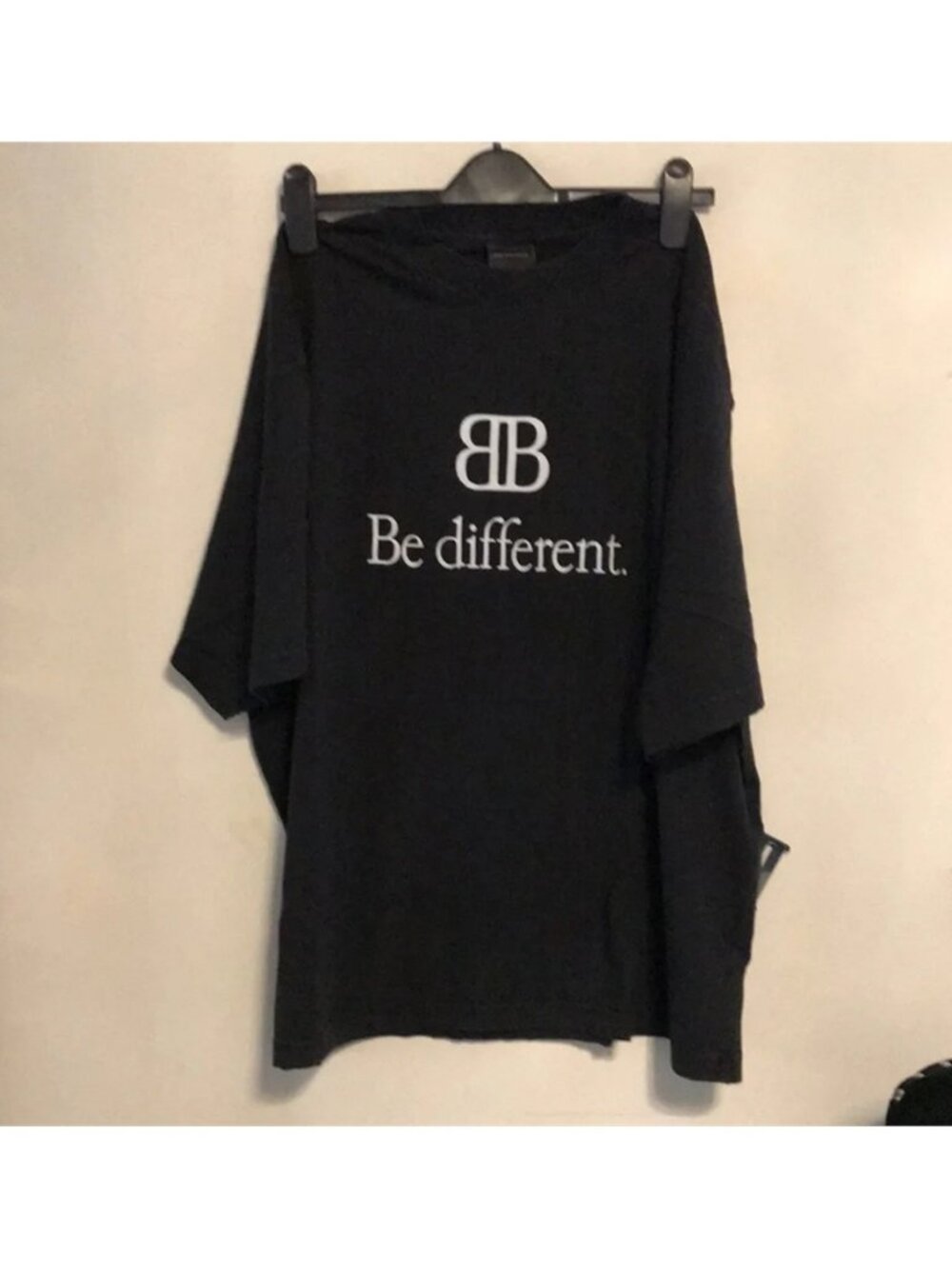 Balenciaga Men’s “Be Different” Logo T-Shirt in Black/White – Size XXL - Picture 3 of 9